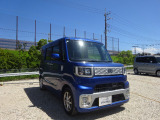 御納車の際、安心かつ気持ち良くお乗り頂けるよう担当営業が装備の説明をしてお渡ししております!!