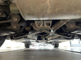 ご希望があれば下廻りの錆止め施工も承ります。クリアでの施工なので、純正のままの姿で防錆施工可能です。