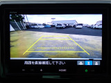 ◆【リアカメラ】が装着されています。リバースに入れるだけで映ります。後方の安全確認や、狭い駐車場での車庫入れ、雨の日や夜間など視界の悪い時に便利です。安全にバックする為には欠かせない装備です。