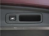 ◆パワーテールゲート◆キーや運転席のボタン、ハンズフリー機能など多彩なアクセスで自動開閉できます。