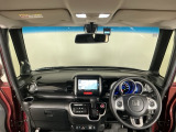 【前方視界】開放的な前方視界!運転がしやすく疲れにくいです♪窓が大きく、見通しがとっても良いおクルマですよ♪