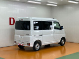 右後ろから