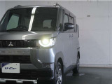 LEDヘッドライトです。デザイン性が良くとても明るいので、夜間の走行や悪天候でも安心です。しかも長寿命!
