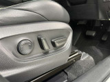 パワーシート搭載。微妙な調整が手軽にでき、ピッタリのポジションで運転することが可能です。