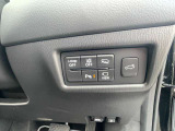 【運転席操作部】運転席から操作しやすい位置に配置されております。