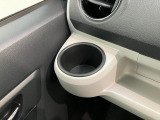 品質には自信があります!ハッピーの品質・キレイなお車をお届けさせていただきたい!そんな気持ちでキレイに仕上げております。フロアマットなどの清掃はもちろん、シート下なども徹底的に清掃しております。