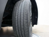 タイヤサイズは215/60R17となっております☆