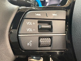 快適で安全にドライブが楽しめるように、オーディオコントロールスイッチです。ハンドルを握ったままチャンネルや音量の調整が可能です。