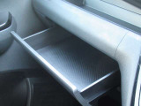 収納もバッチリ!小物が散乱しがちな車内もスッキリさせる事ができますね♪