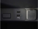 【USB接続】USB接続も可能です。スマートフォンと連動して音楽も再生可能です。