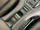 パーキングブレーキはスマートな電子制御式と合わせて渋滞時等にブレーキペダルから足を離しても停車状態を保持してくれるオートブレーキホールド機能で運転が楽になります。スタートはアクセルペダルを踏むだけ