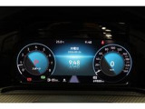 【デジタルメータークラスター】ディスプレイにナビなどの情報を表示します。