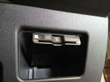 ETC車載器付きです。高速道路の料金所もスムーズに通過できます。