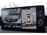 【マルチビューカメラシステム】車を上空から見た視点をナビ画面に表示。駐車での運転を安全にサポートします!