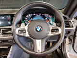 運転の楽しいBMWでは、アクセルを踏み込んでしまいそうになりますが、速度表示も見やすいため、常にお車の速度を把握できます。