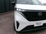 LEDヘッドランプ装備で、明るく安全に夜道もサポートしてくれます。