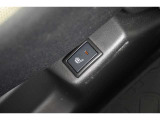 気になるお車のご相談はLINEが早くて便利です。LINEホームタップ後&rarr;右上+&rarr;検索&rarr;ID検索【@276chuzf】で追加後、希望車種やご質問を送るだけでOK!!写真・動画・お見積りもすぐお届け!下取り車の査定もOK!