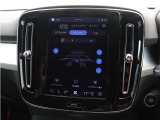 先進のエアピュリファイヤー(PM2.5センサー付)は、車内に侵入する有害なPM2.5微粒子を最大80%除去。よりクリーンで健康的な空気で満たされたキャビンであなたとあなたの大切なゲストをお迎えします。