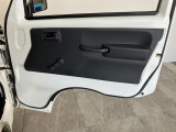 延長保証につきましてはお求めいただく車両によって保証料が異なりますので、当店スタッフまでお気軽にお問い合わせくださいませ。