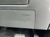 運転席用ニーエアバックを装備