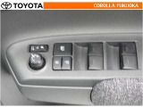 電動格納ミラーは、スイッチで簡単操作!狭いスペースでの取り回しや駐車時に大変重宝します。
