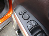 ドアミラーの鏡面の調節、格納は運転席からすべて操作できます!