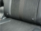 ◆ISOFIX◆シートベルトいらずでチャイルドシートと固定金具を連結するだけでガッチリ固定できます。