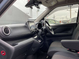 広々とした視界を体感できます。運転が楽しくなりますね。