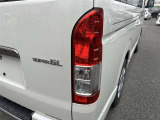 後続車からの高い視認性を確保してくれるテイルランプです☆