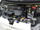 アイドリングストップ機能がついているので、停車時にエンジンを止めて燃料消費を抑えます。環境にもお財布に優しいですね♪
