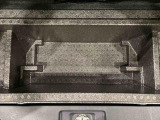 ラゲージの底には、大容量の収納ができる深底ラゲージアンダーボックス。小物のキャンプ道具の収納に大活躍!