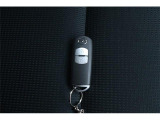 いまや必須のスマートキーも装備!施錠、解錠、エンジンスタートも身につけているだけで可能です!