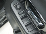 ◆パワーウィンドウスイッチ◆運転席から全席の窓の開閉操作を行うことが出来いつでも換気ができます!