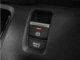 ◆オートブレーキホールド機能付き電子パーキングブレーキ◆ブレーキペダルを足から離しても停車状態を保ちます。アクセルを踏めば自動でブレーキが解除され、発進可能!