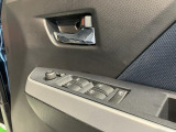 エンジンオイル、オイルエレメント、ワイパーゴム交換。その他バッテリーやベルト類など点検の上、必要な場合には交換してお渡します。