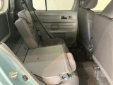 お客様にぴったりなおクルマをお選びいただけますように様々な展示車をご用意致しております!ダイハツの軽自動車だけではなく、他メーカー車やコンパクトカー・ミニバンなども数多く取り揃えております!