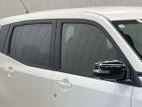 プラスチックバイザーがない分デザインもすっきり★洗車の時の窓拭きもラクラクです!