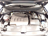2.0L TDIエンジン搭載!力強い加速と鋭いアクセルレスポンスで、爽快な走りを思いのままに楽しめます。