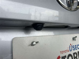 車庫入れもお任せのバックカメラが付いて、後方確認もラクラク♪安全に車庫入れも可能です。便利な機能ですが、バックカメラを過信せず、目視もお忘れなく。
