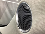 BOSE社との共同開発により室内空間にあった音響チューニングを施し、クリアで臨場感のあるダイナミックサウンドをお楽しみいただけます。