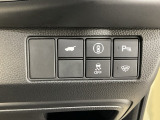 VSAが走行中の車のタイヤのスリップを感知して、安全な走行をサポートします