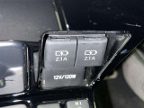 シガーソケット用の充電器が使用可能です!