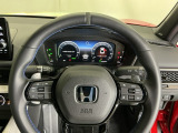 明るく、視認性に優れたメーターで安全運転や燃費管理、車両点検などに役に立つ機能があります ※一部の車種には該当しないものもございます