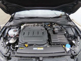 2000cc、直列4気筒DOHC16バルブディーゼルターボエンジン