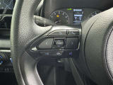 ステアリングスイッチ装備!運転しながら手元でオーディオの操作などができます。