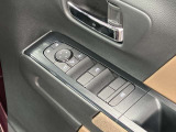 パワーウインドウスイッチ周りきれいな状態です。