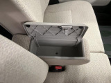 車両状態証明書修復歴の有無も一目瞭然。機能や内装・外装、走行距離、修復歴の有無をチェックし、クルマの状態を10段階にした車両状態証明書。数字や記号を使ってわかりやすく表示しています。