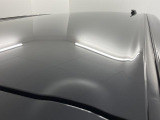 ルーフにウォータースポット跡があります。