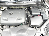 ご納車前に、店舗に併設された整備工場にて点検整備を行います。ボルボ車を熟知したテクニシャンが、ディーラーならではの安心感をご提供致します。