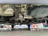 当社は自社認証整備工場も完備しており、納車前整備や一般車検・点検など、お客様が安心して長くお使い頂ける様にメンテナンス面に対して細かく整備しております。ご納車もご安心下さい